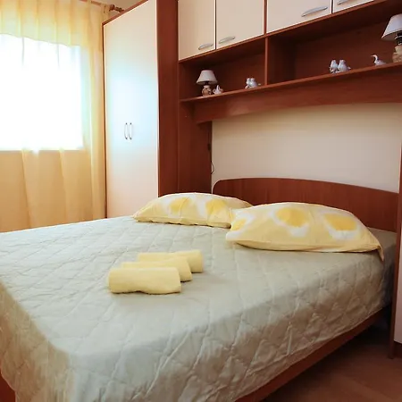 Apartment Antun
