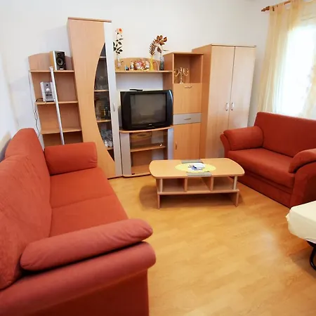 Apartment Antun *