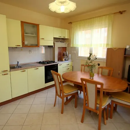 Apartment Antun